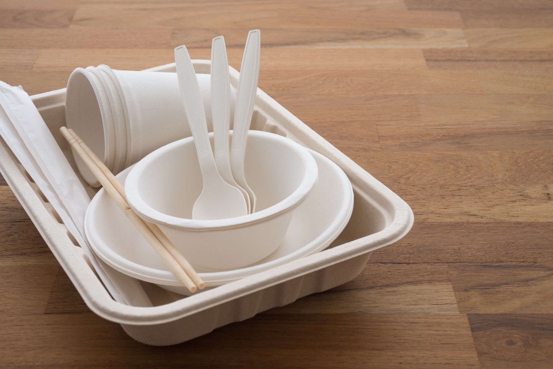 Natural eco-friendly disposable utensils grill shabu set (spoon, dish plate, bowl, cup and chopsticks) made of fiber of bagasse, bamboo.